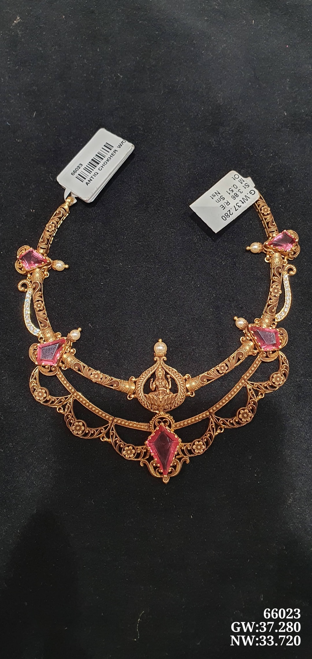 22K A Necklace B.C