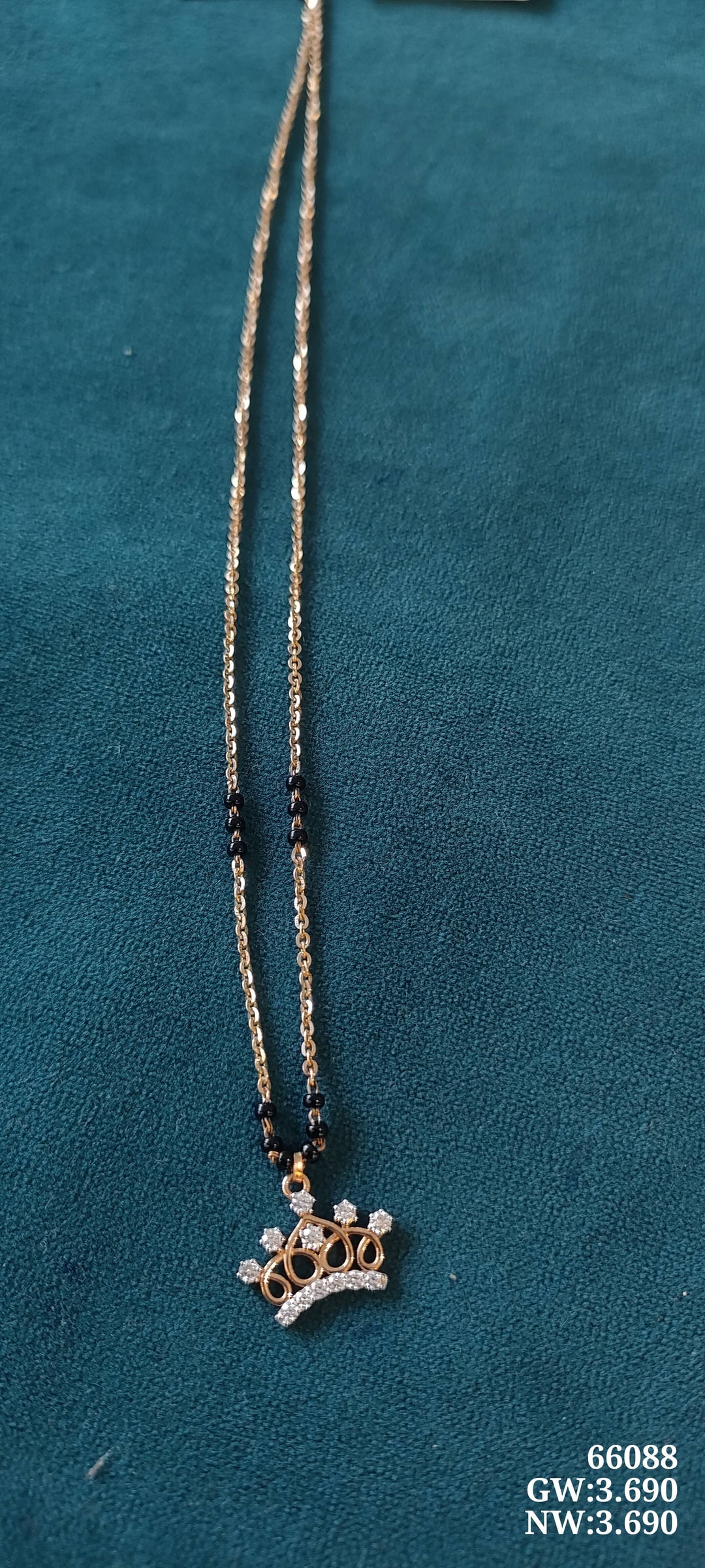 18K Diamond Chain Pendent