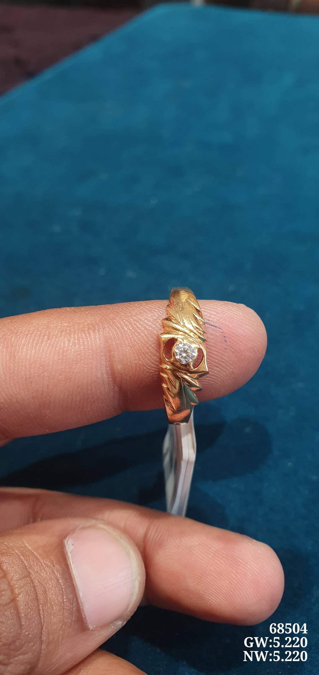 22K L Stone Ring