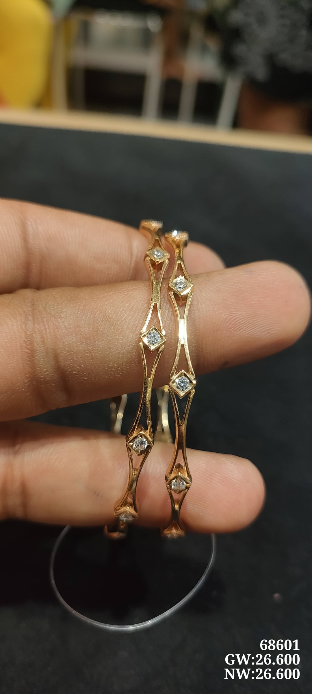 22K Stone Bangle