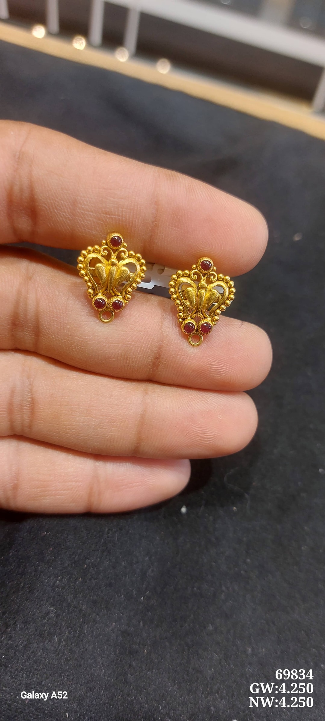 22K Antiq Tops