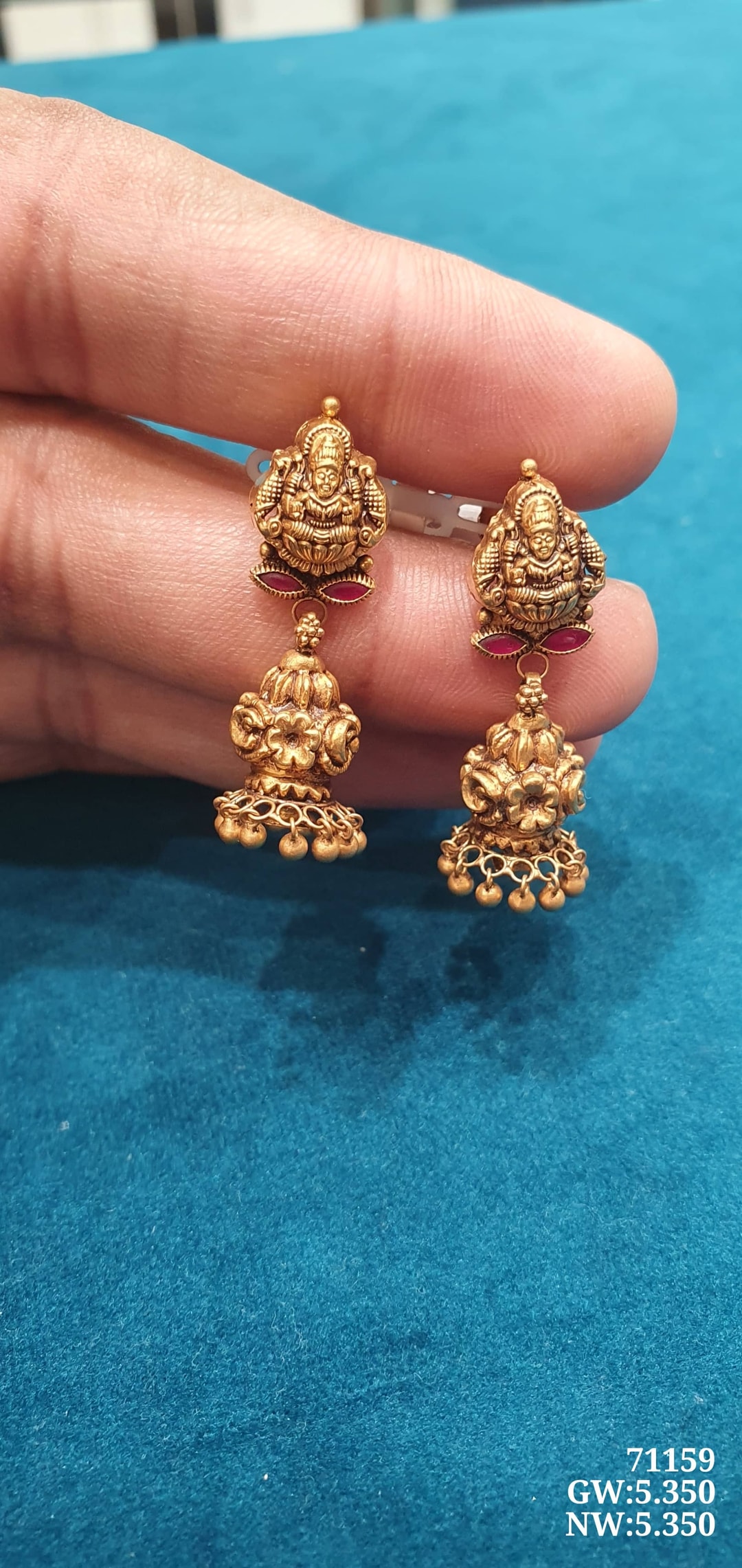 22K Antiq T&J Tops & Jumki