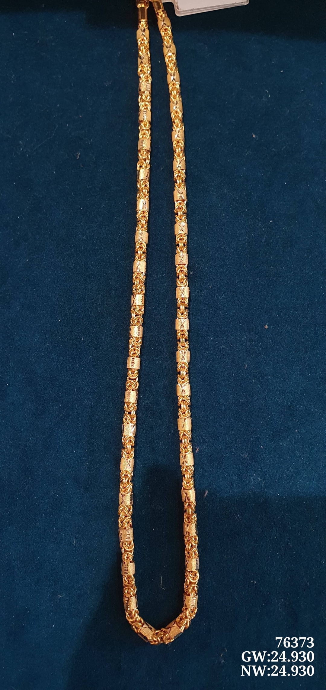 22K Madhira Chain Hook